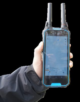 Sistem Anti-Drone Frekuensi Radio Genggam 1.5km Kesalahan Rendah 700+ jenis drone komersial.